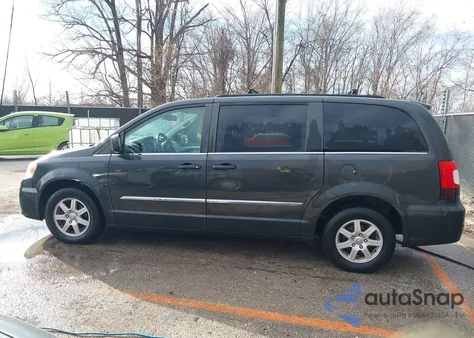 2012 Chrysler Town & Country Touring from USA, damaged, VIN 2C4RC1BGXCR126911